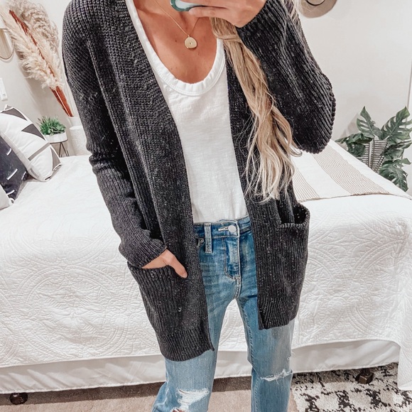 Cozy Ribbed Knit Dark Gray Long Cardigan - Picture 3 of 9